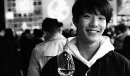 郑源爆料他爸视频播放,揭秘明星背后的家庭生活